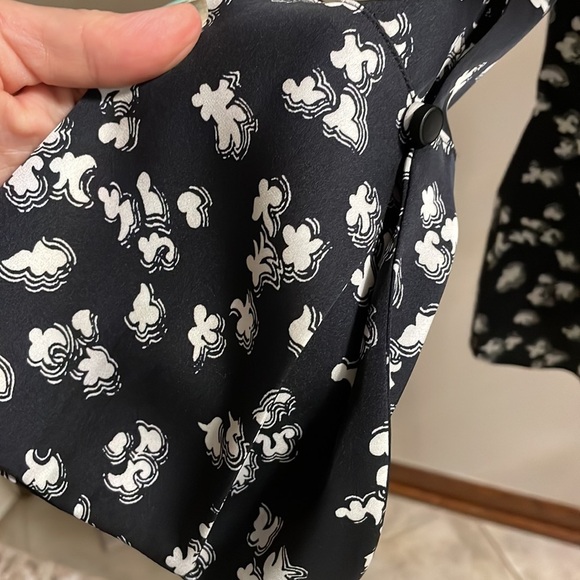 LEWIT one / cold shoulder bow detail long sleeve blouse stretch silk black wht S - Picture 6 of 16